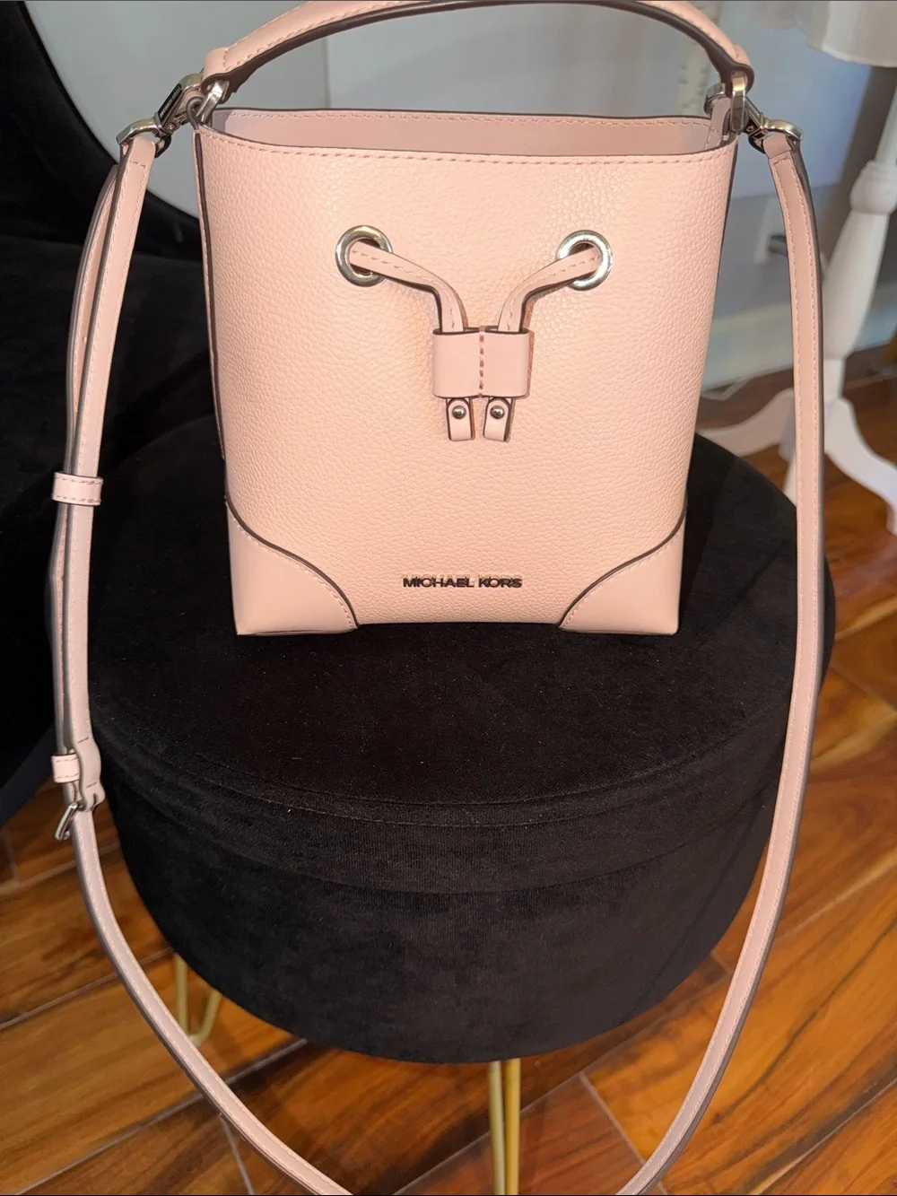 Michael Kors blush, pink pebble, leather Crossbody with adj/removable strap - Picture 1 of 12
